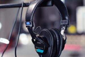 Fears of an expert Former Band Selling Headphones